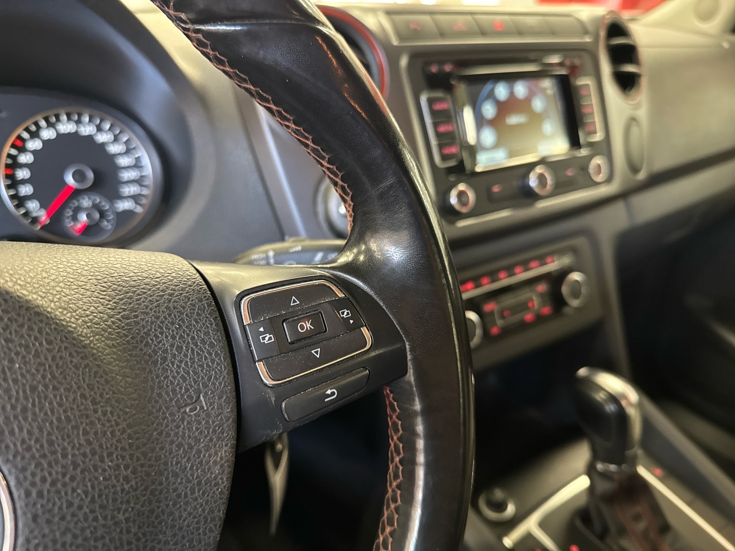 VOLKSWAGEN Amarok 2014