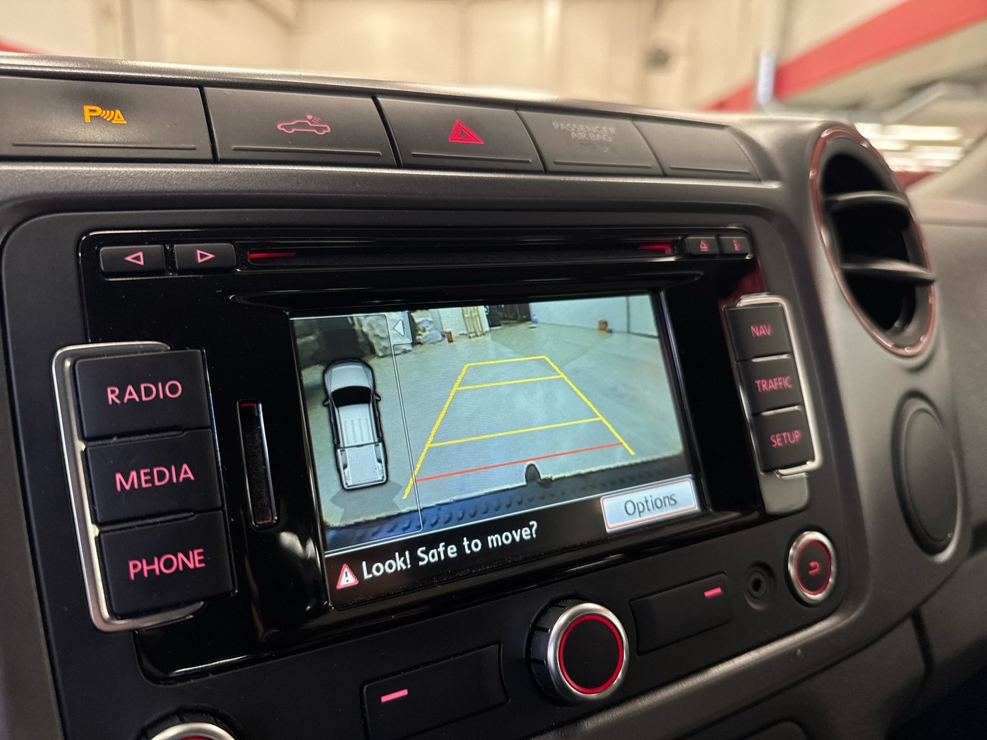 VOLKSWAGEN Amarok 2014