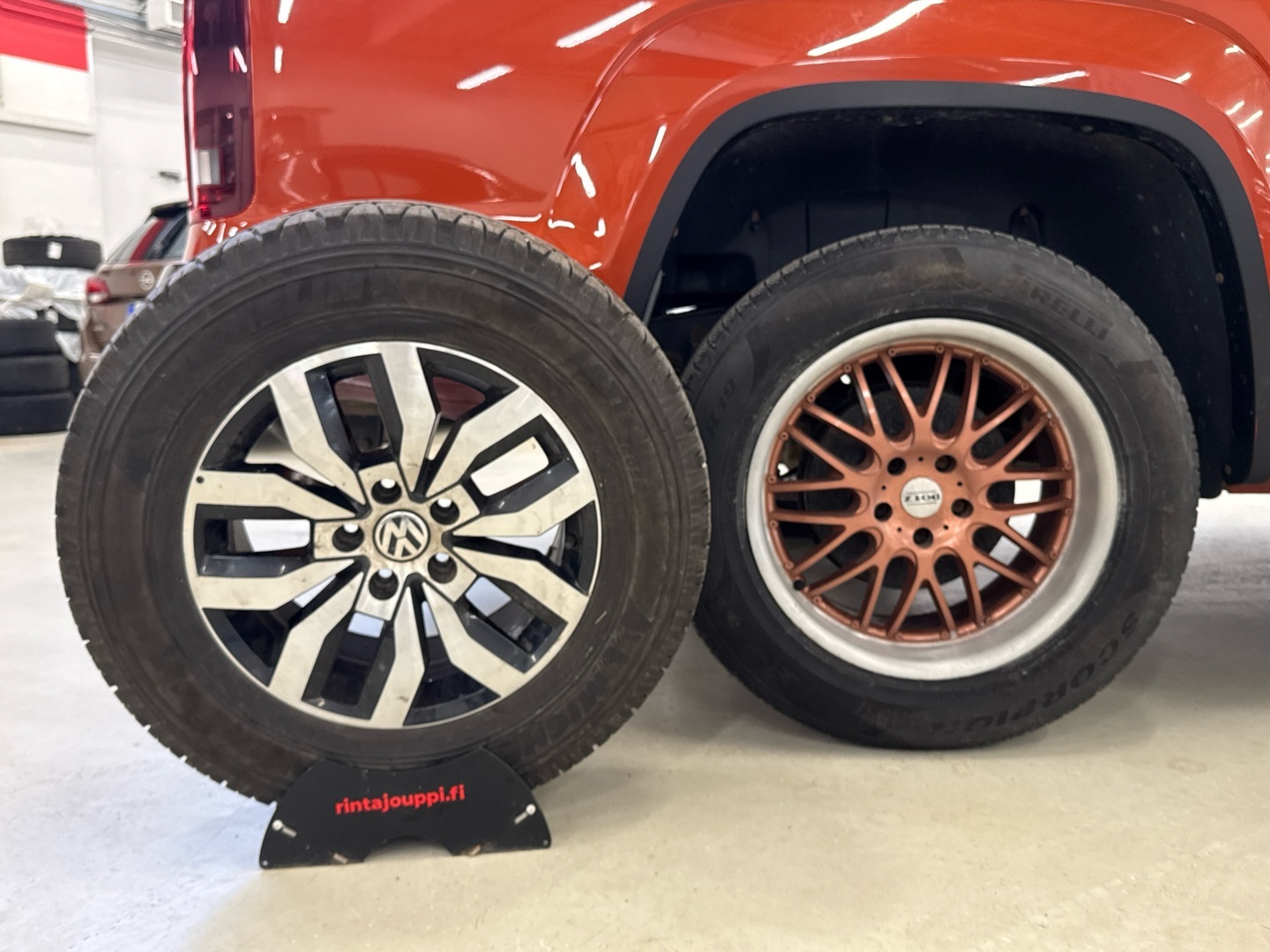 VOLKSWAGEN Amarok 2014