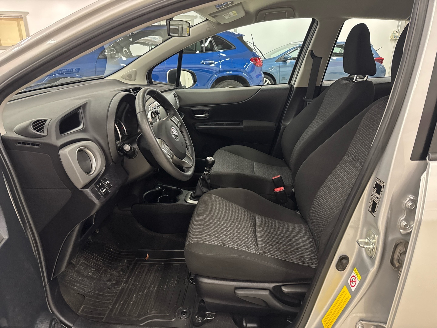 TOYOTA Yaris 2014