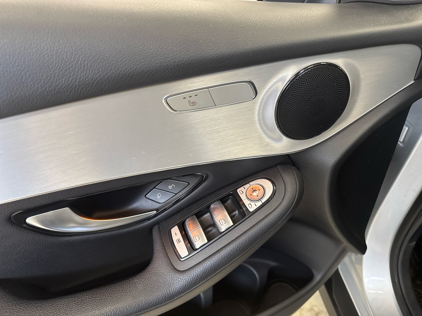 MERCEDES-BENZ GLC 2016