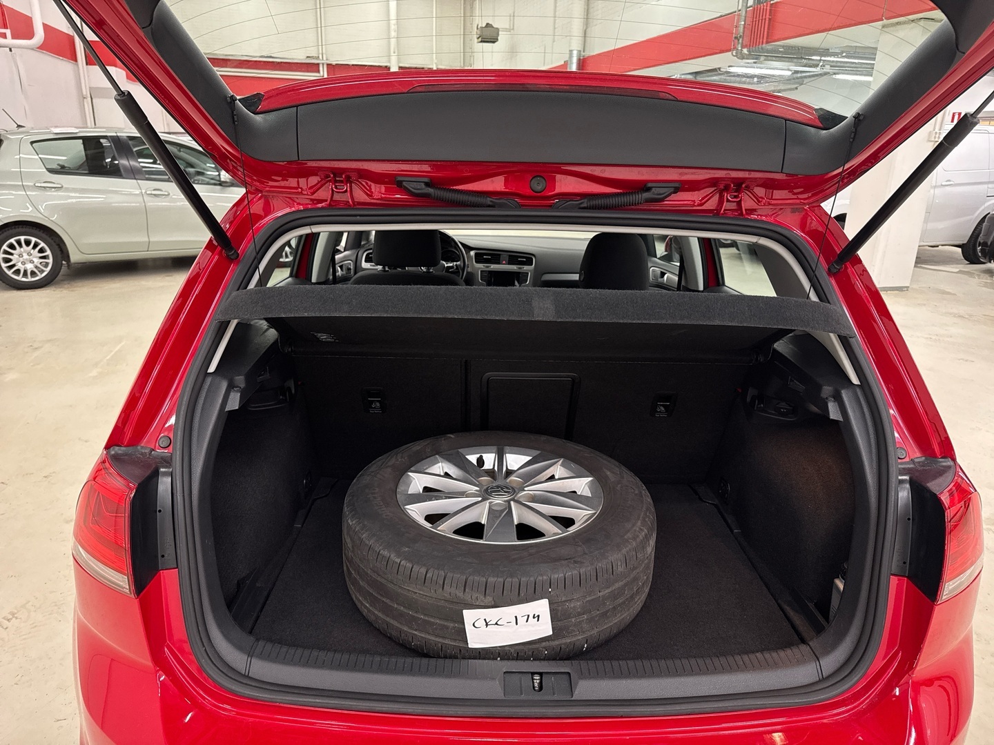 VOLKSWAGEN Golf 2016