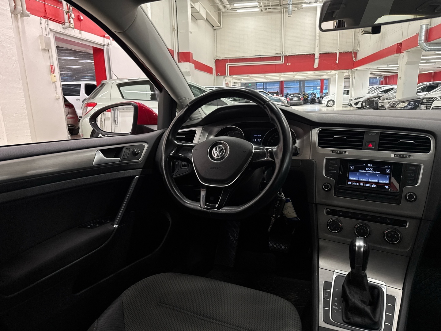 VOLKSWAGEN Golf 2016