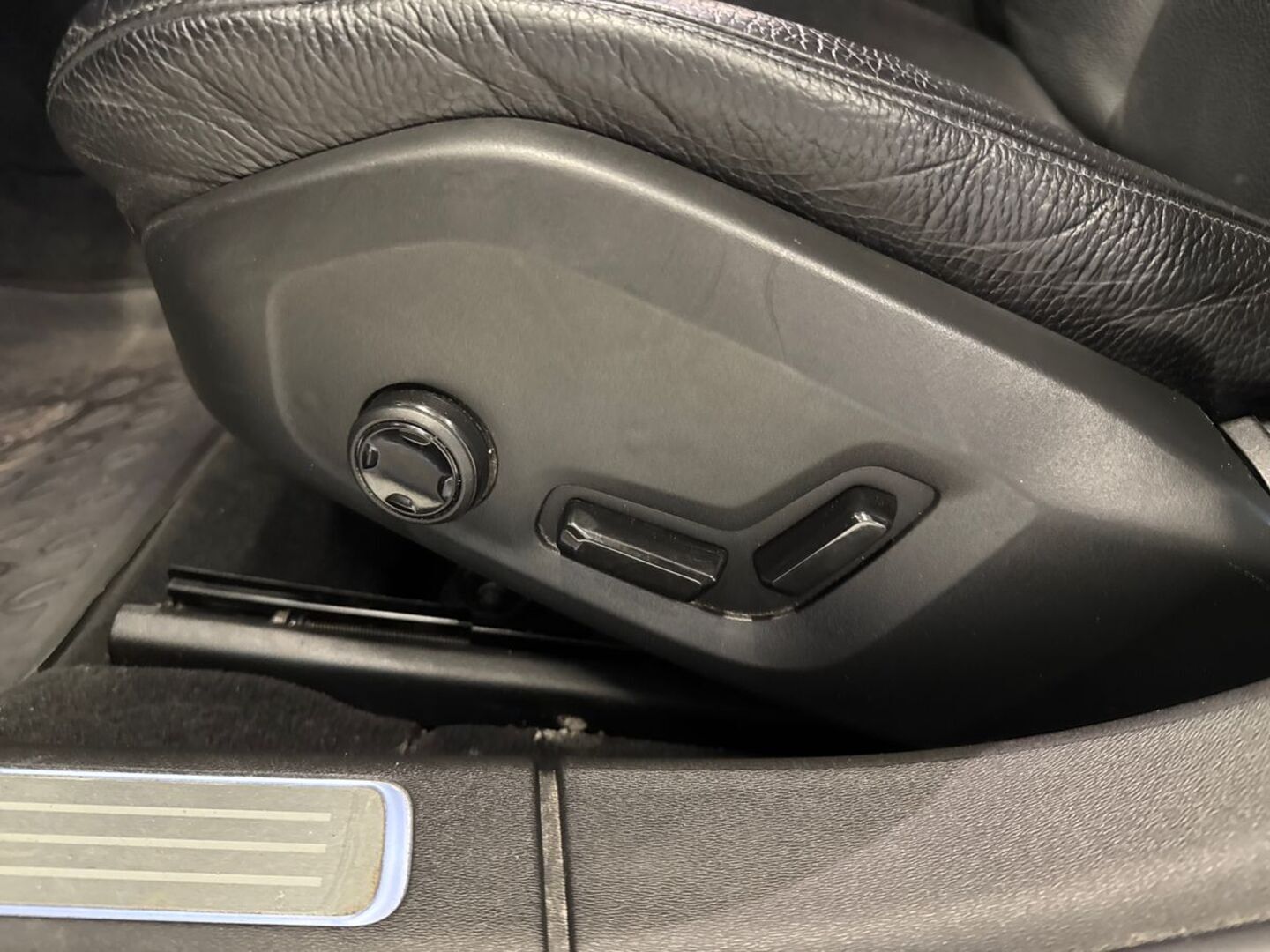 VOLVO S90 2016