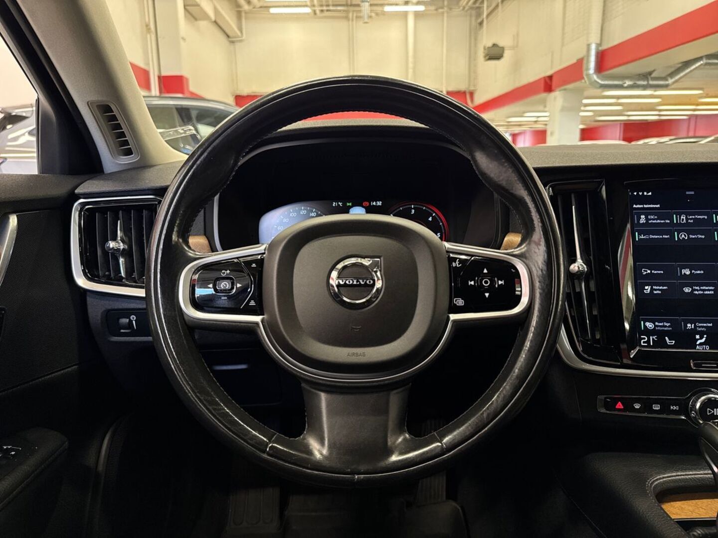 VOLVO S90 2016