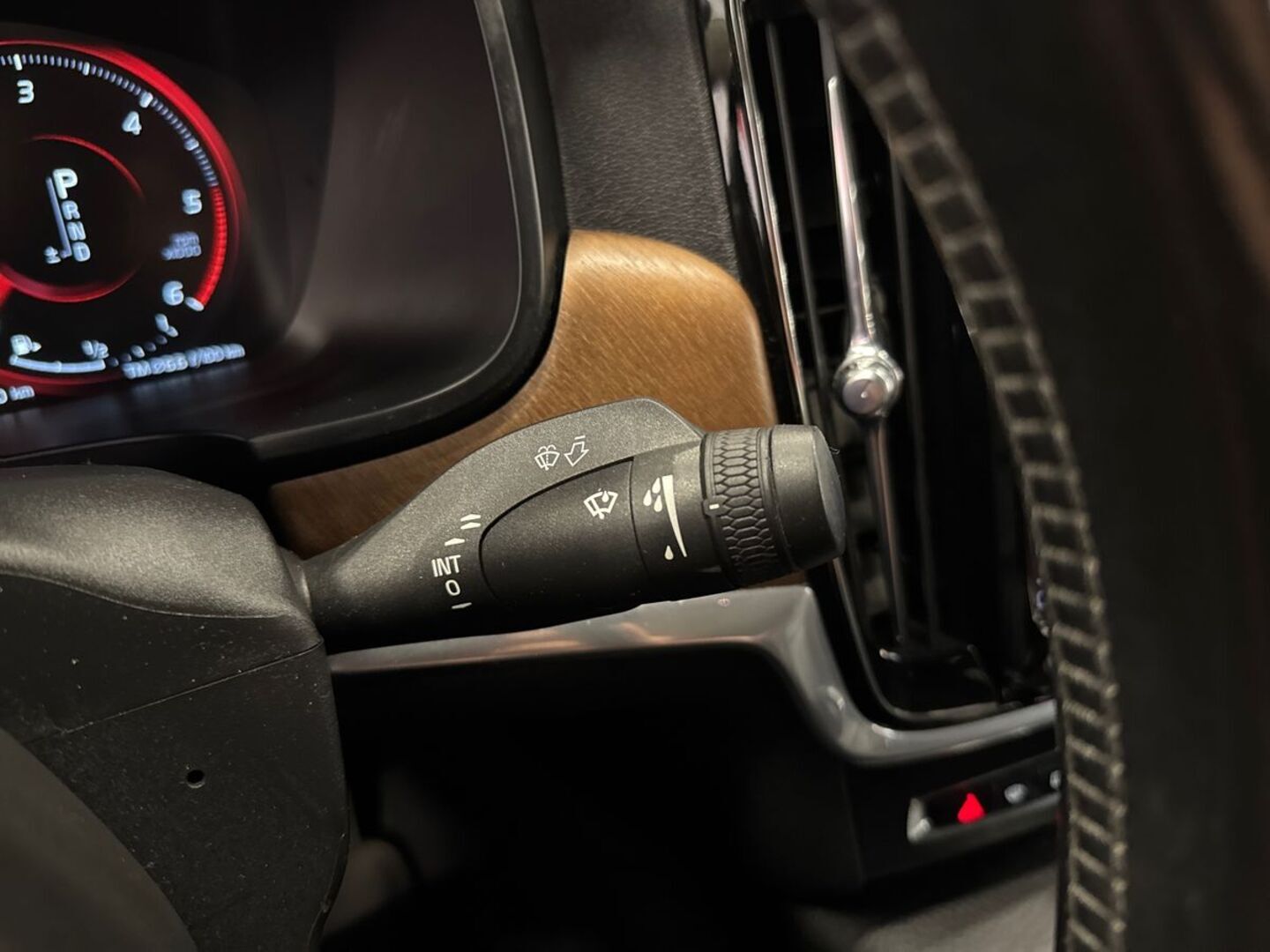 VOLVO S90 2016