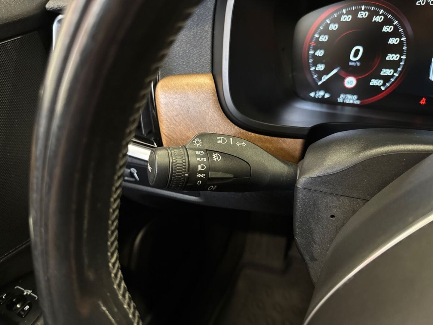 VOLVO S90 2016