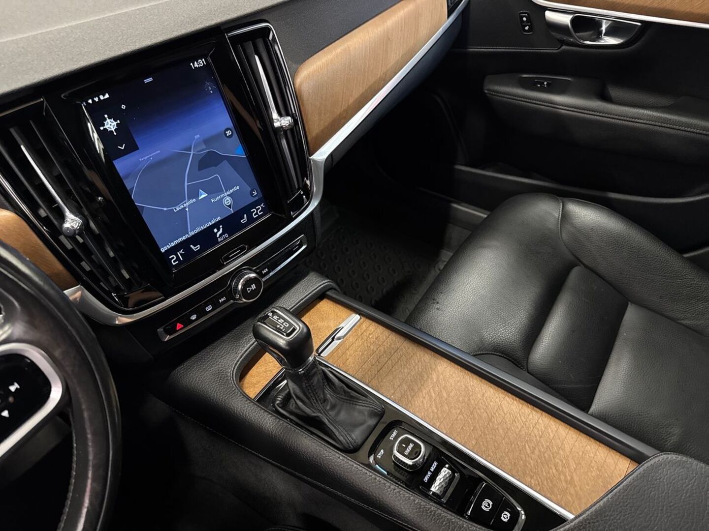 VOLVO S90 2016