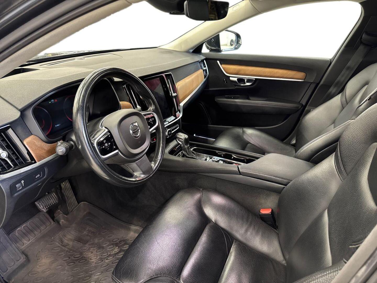 VOLVO S90 2016
