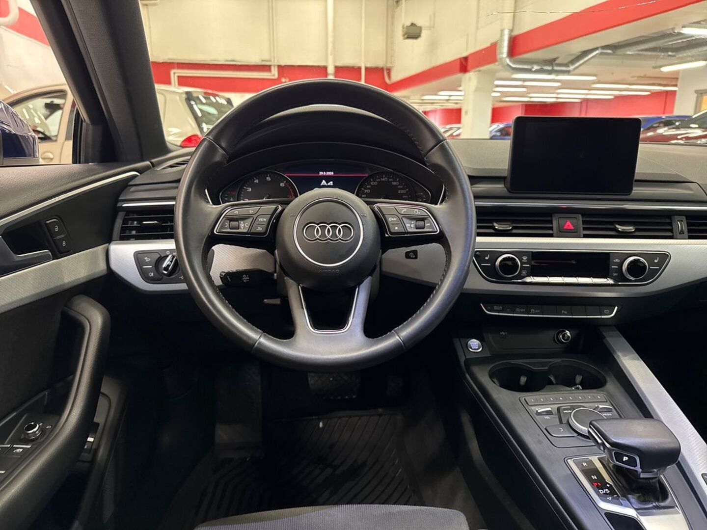 AUDI A4 19