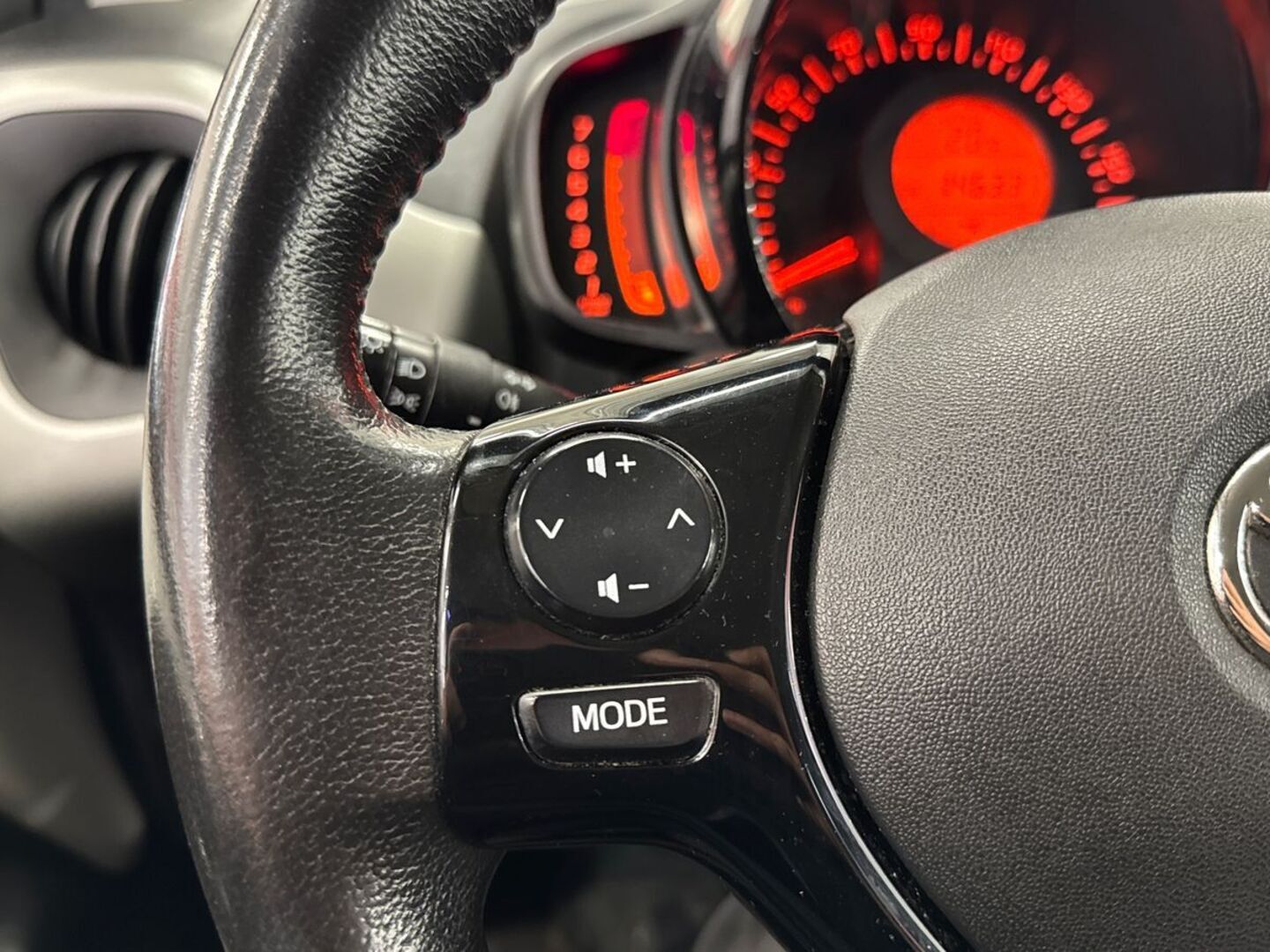 TOYOTA AYGO 22
