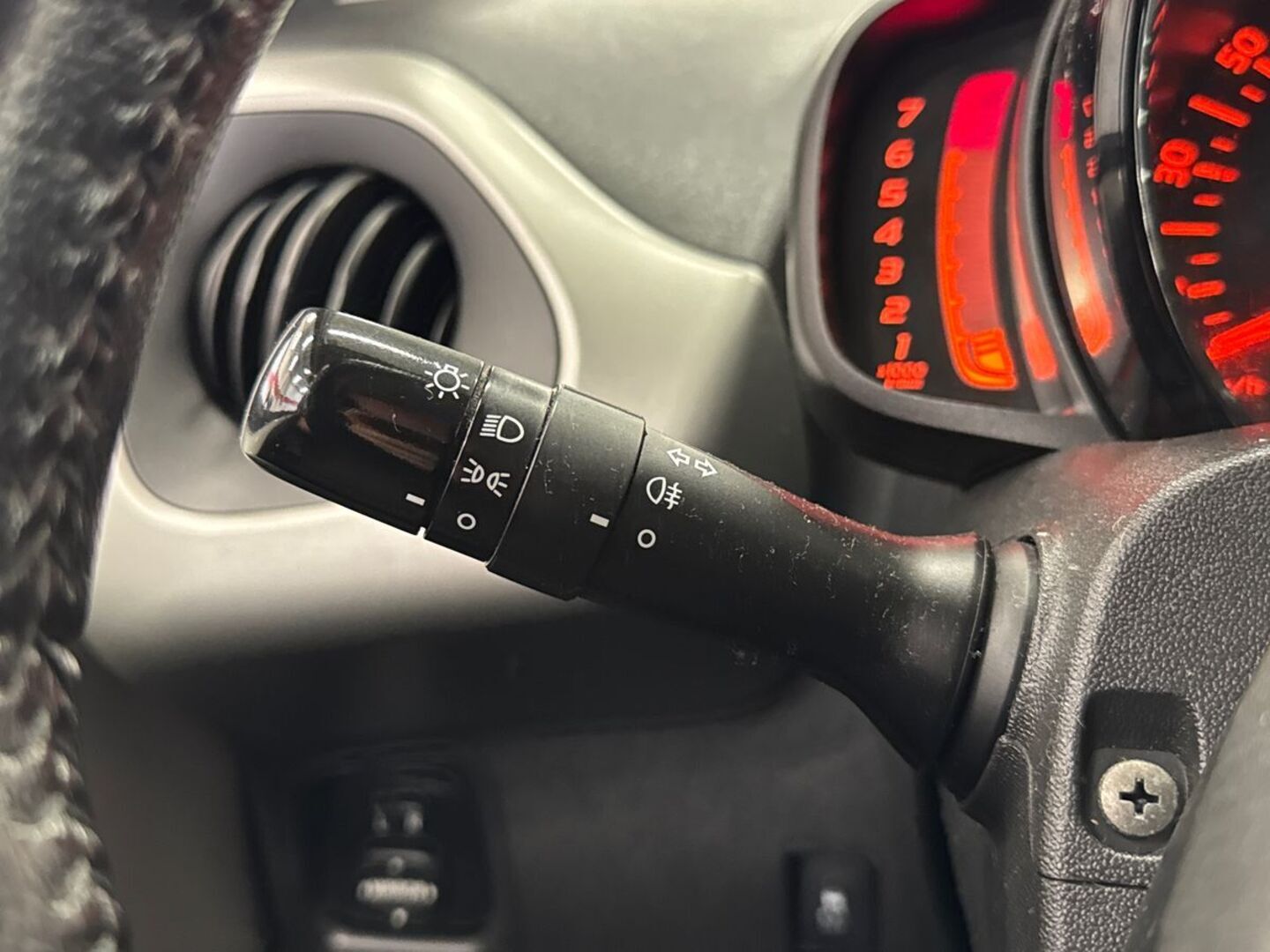 TOYOTA AYGO 25