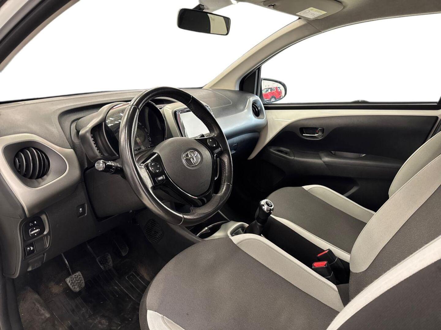 TOYOTA AYGO 7