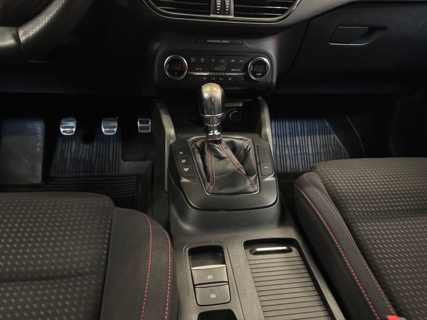 FORD Focus 25
