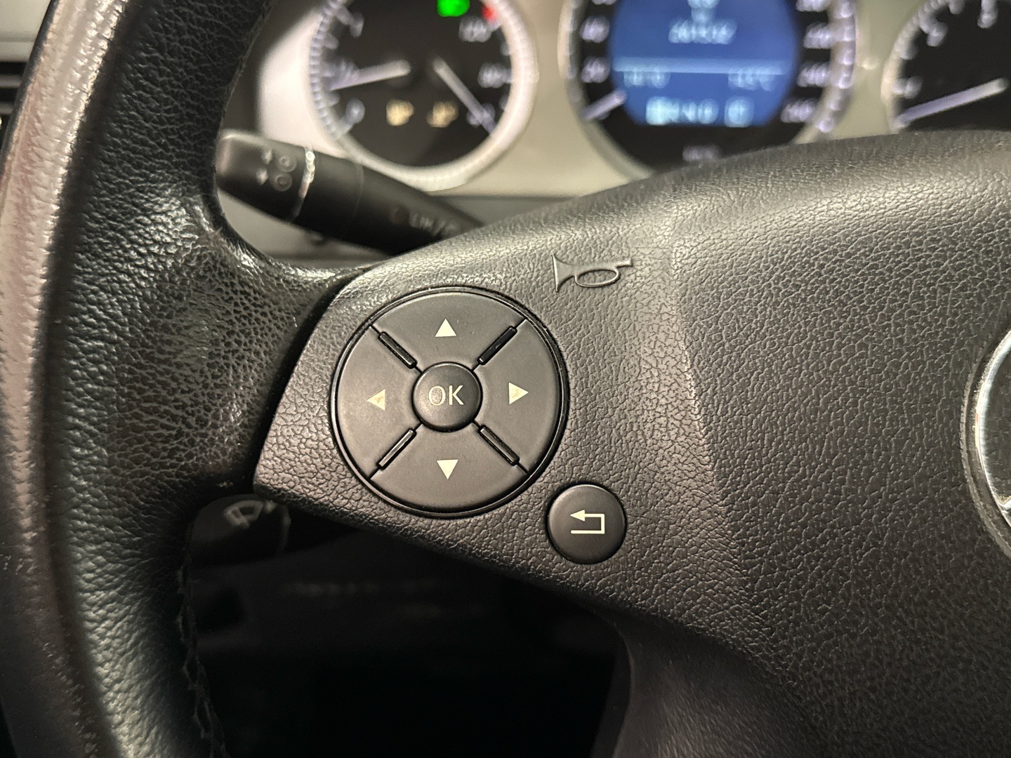 MERCEDES-BENZ C 2009