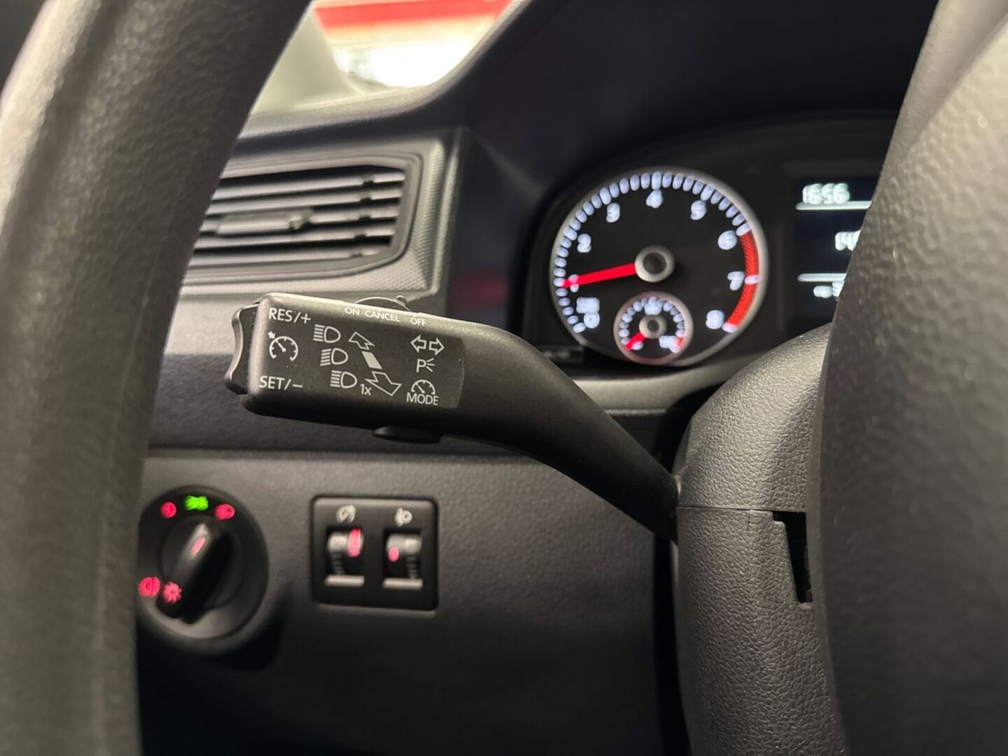 VOLKSWAGEN Caddy 2019