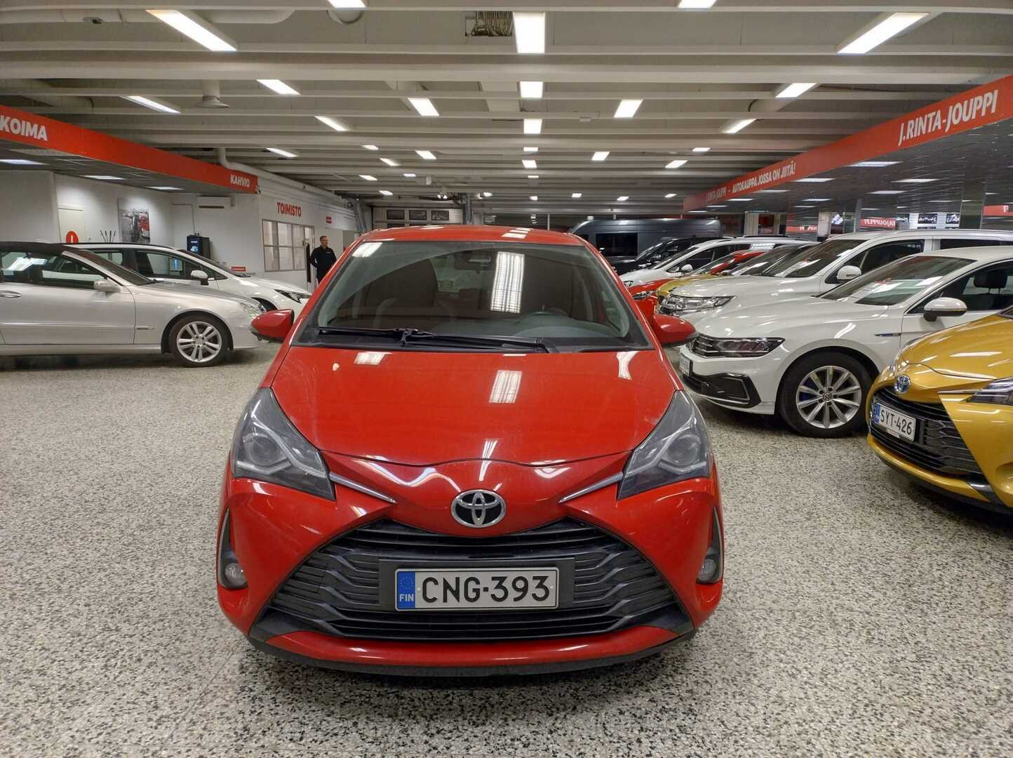 TOYOTA Yaris 2019