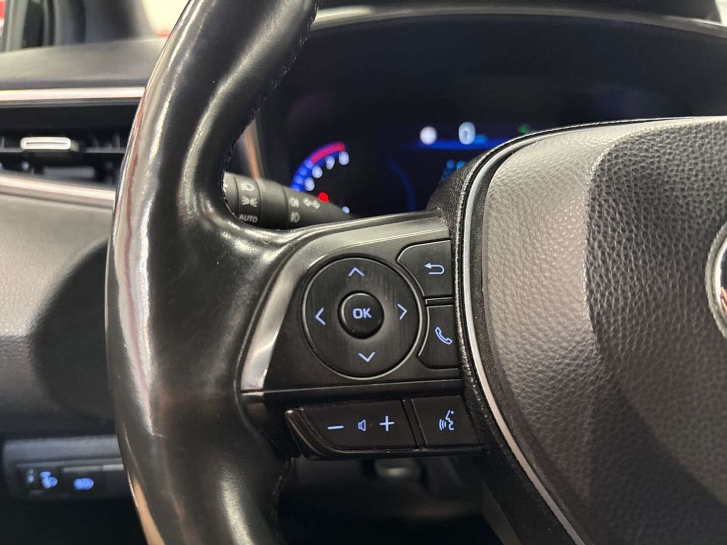 TOYOTA Corolla 22