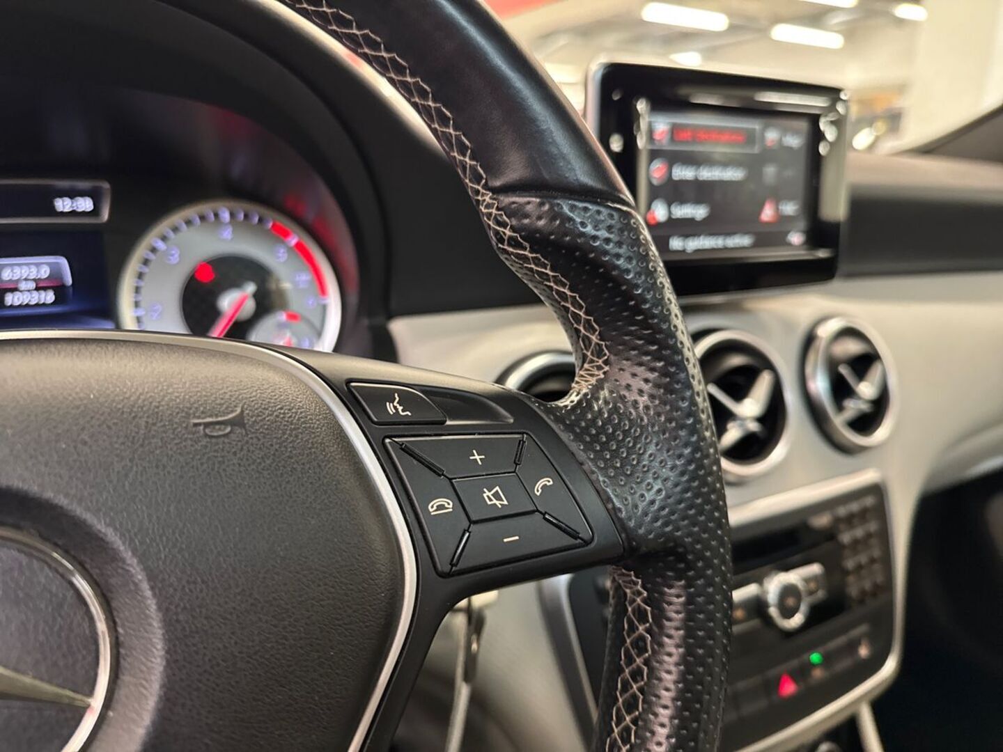 MERCEDES-BENZ A 21