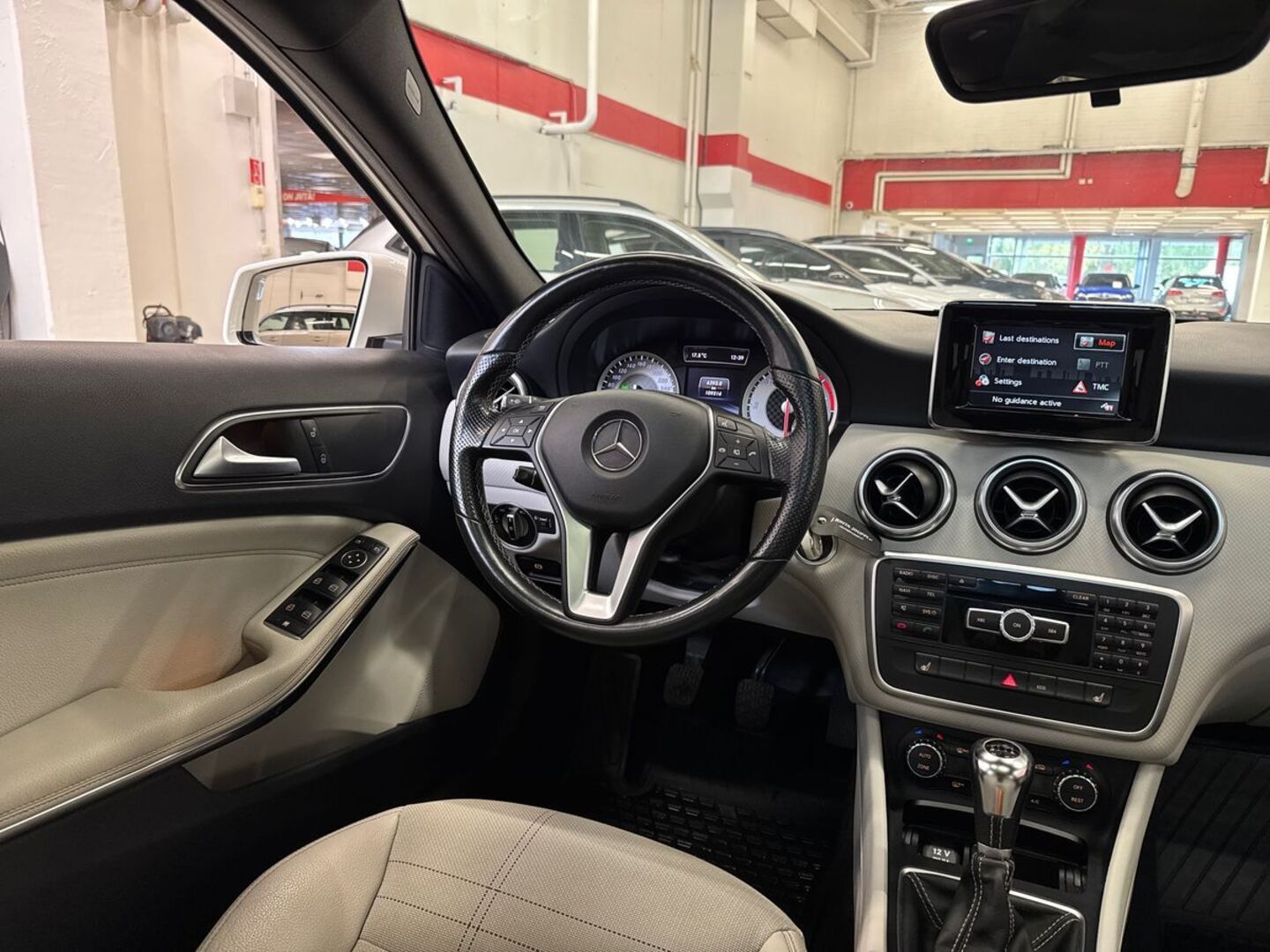 MERCEDES-BENZ A 26