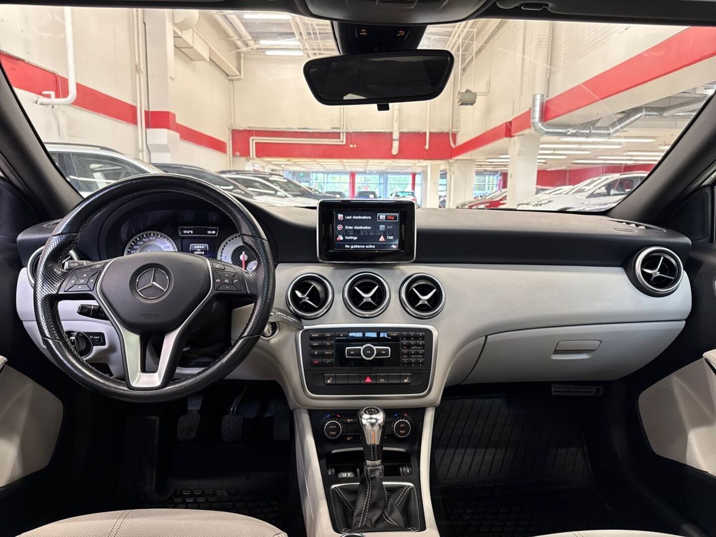 MERCEDES-BENZ A 27