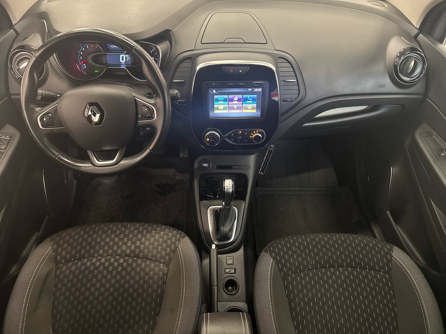 RENAULT Captur 2019