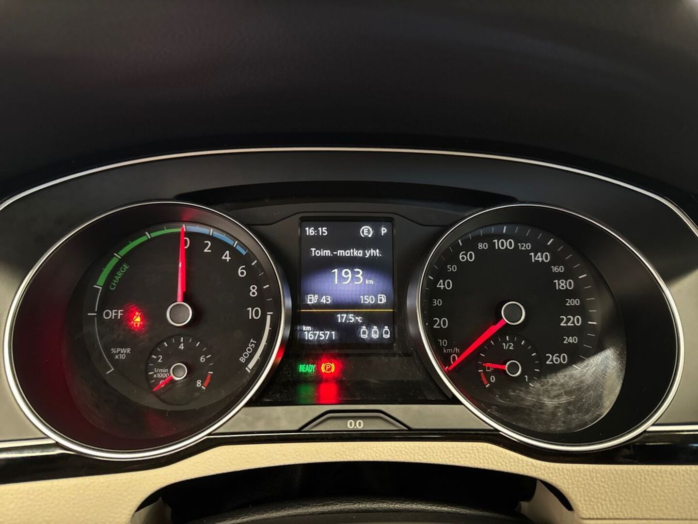 VOLKSWAGEN Passat 2016