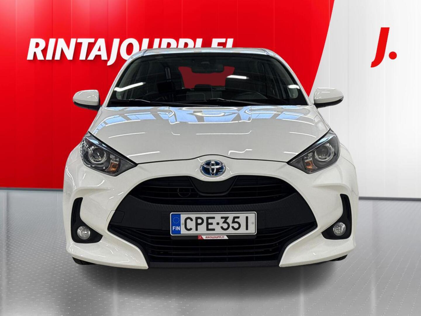 TOYOTA Yaris 2021