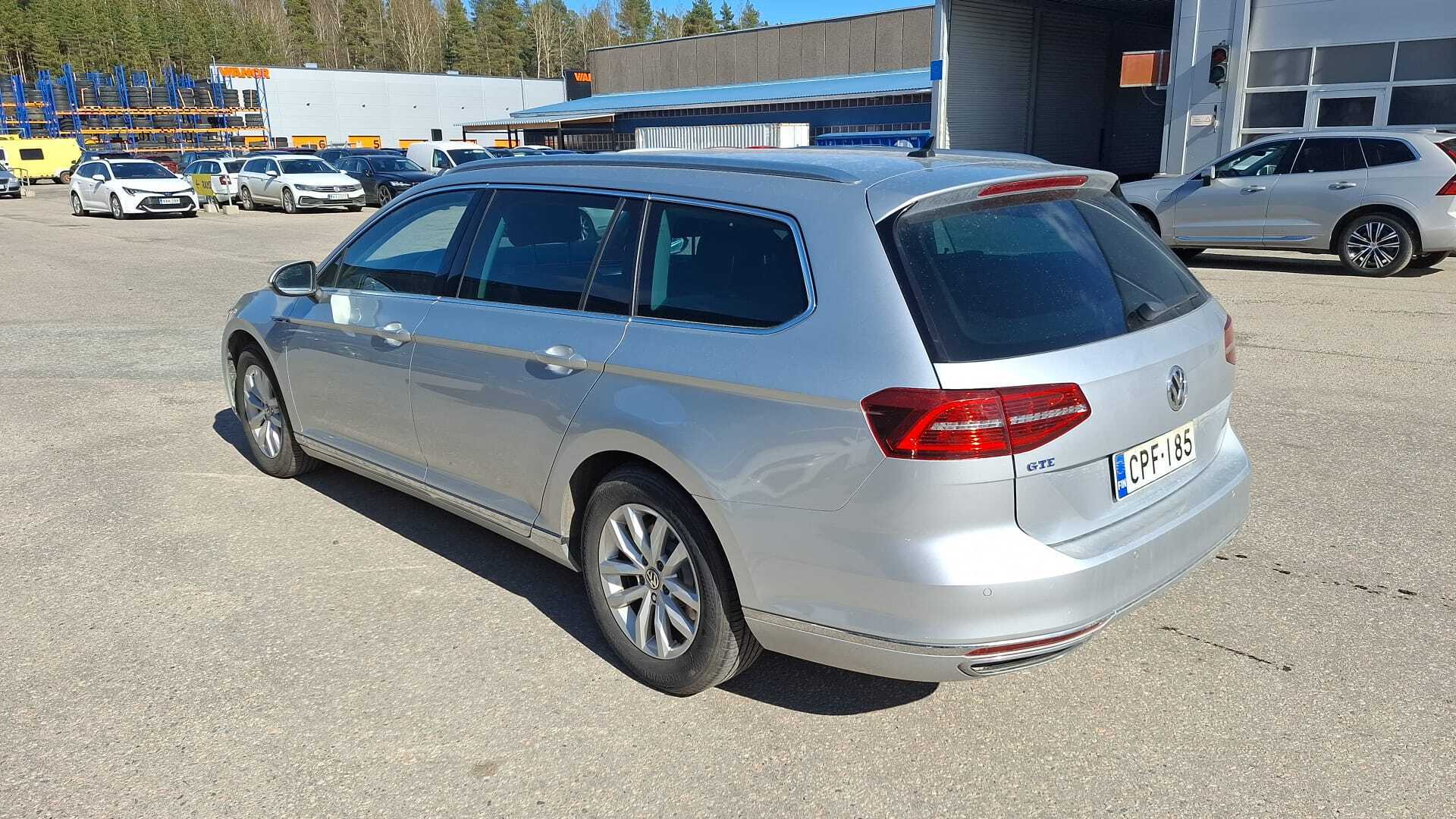 VOLKSWAGEN Passat 2017