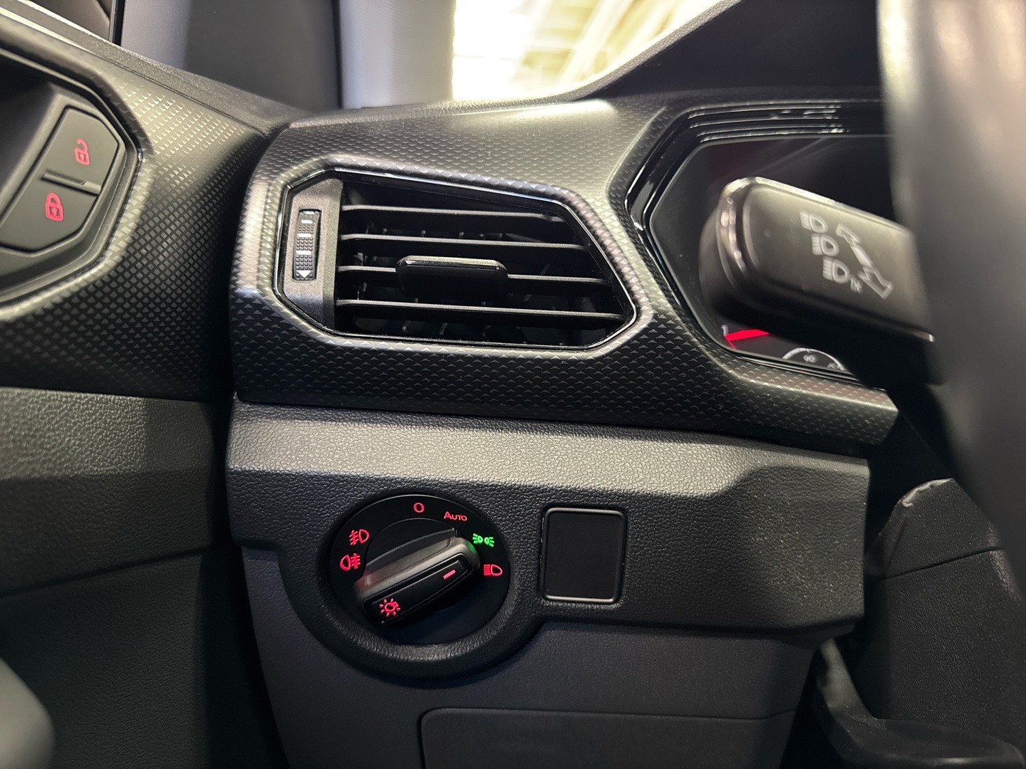 VOLKSWAGEN T-Cross 2021