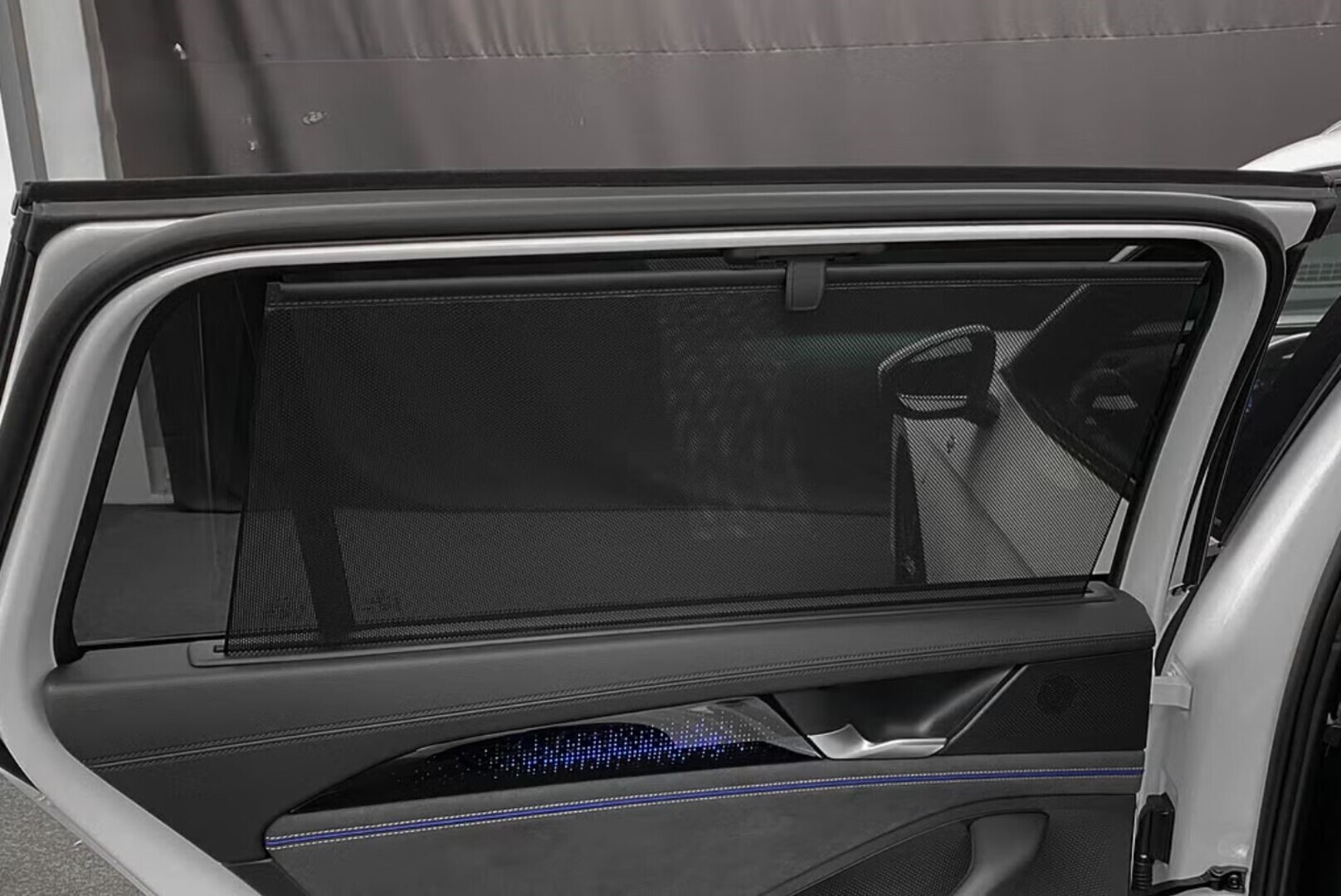 VOLKSWAGEN Passat 2025