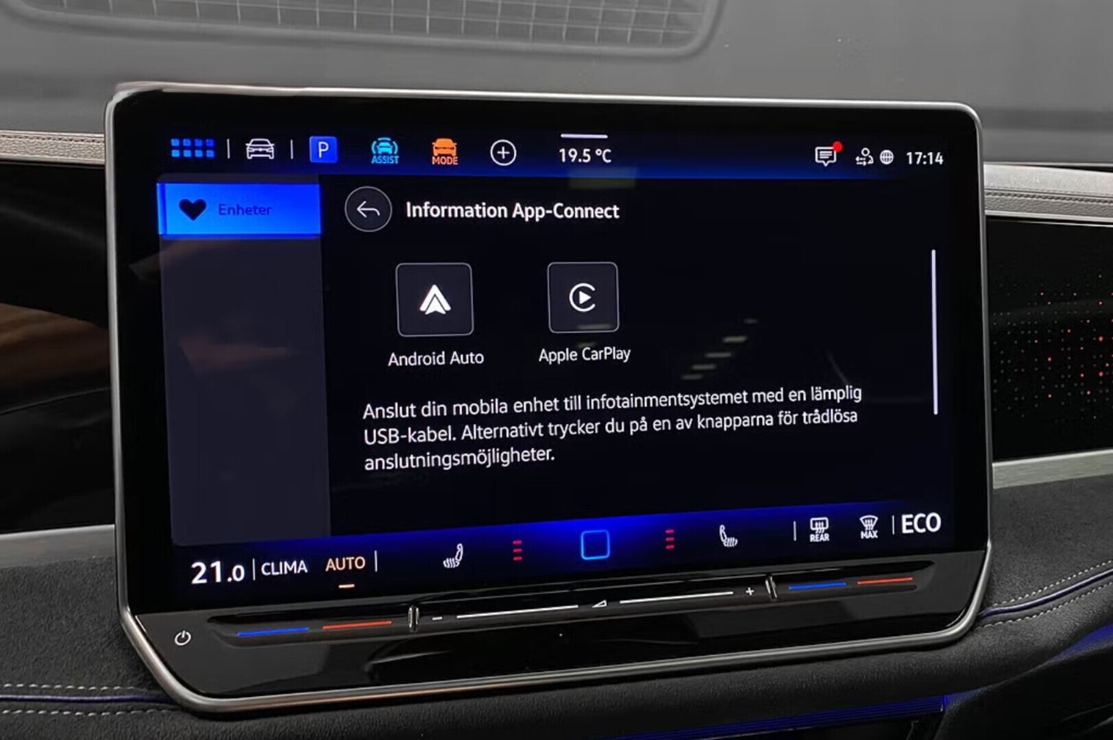 VOLKSWAGEN Passat 2025