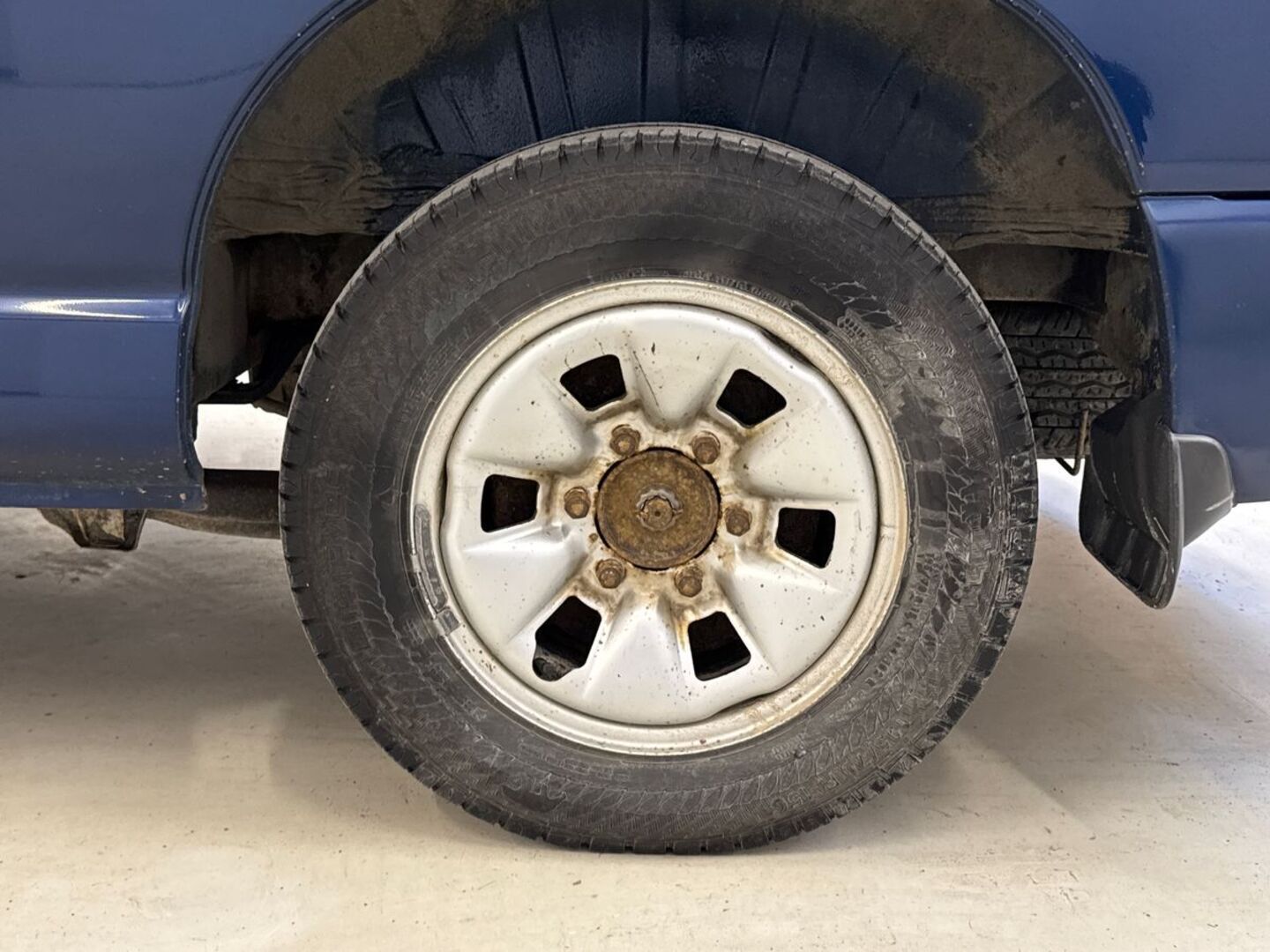 TOYOTA Hiace 2011