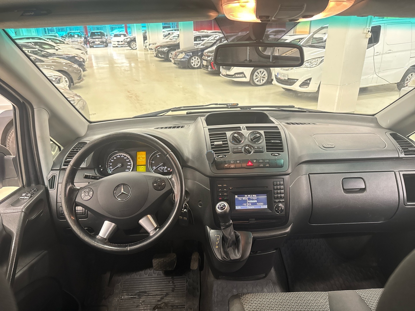 MERCEDES-BENZ Vito 2012