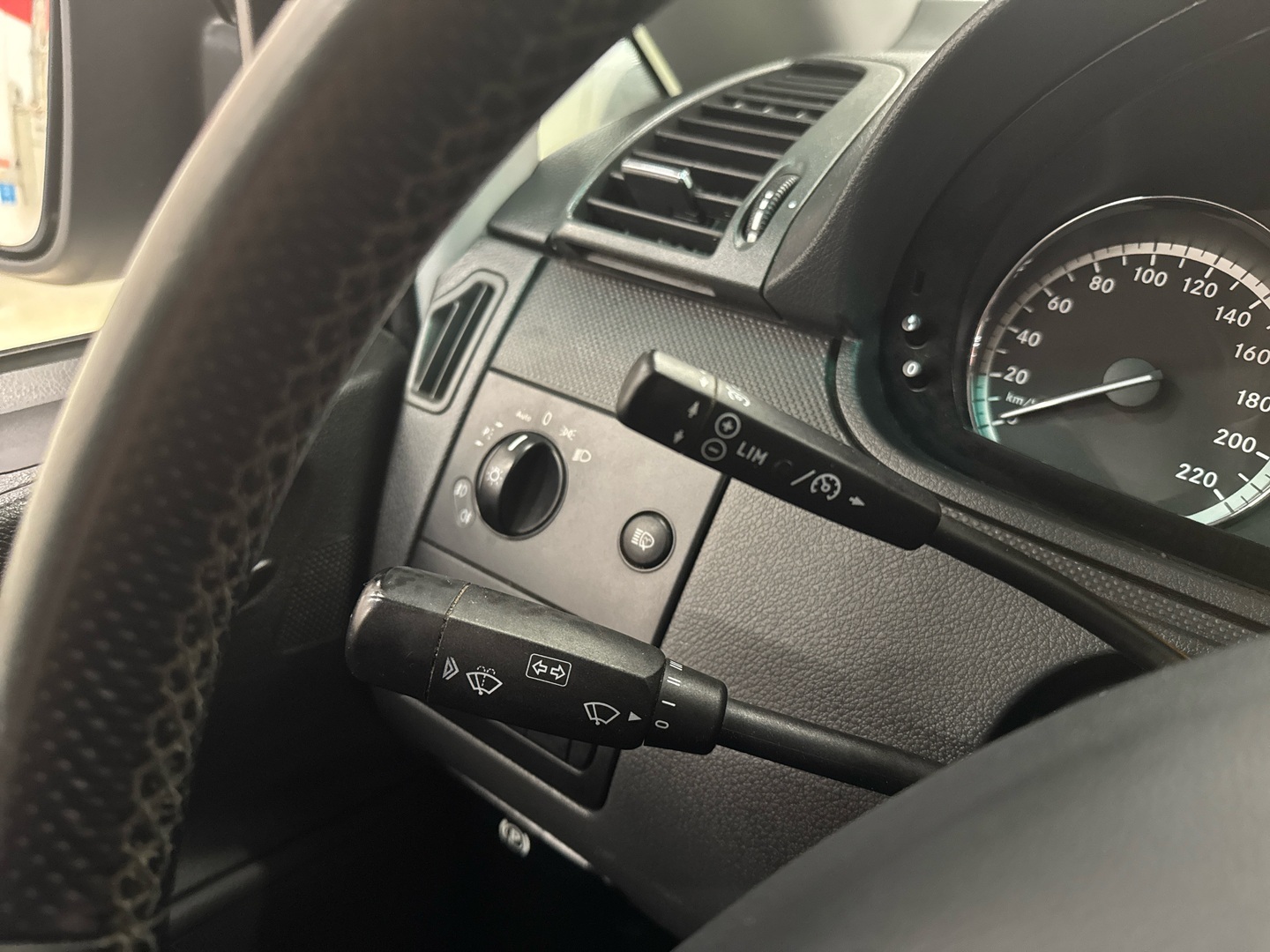 MERCEDES-BENZ Vito 2012