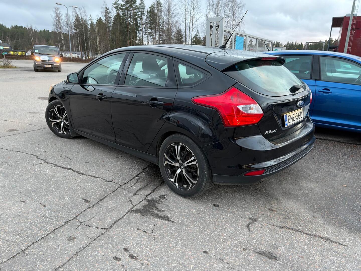 FORD Focus 2012