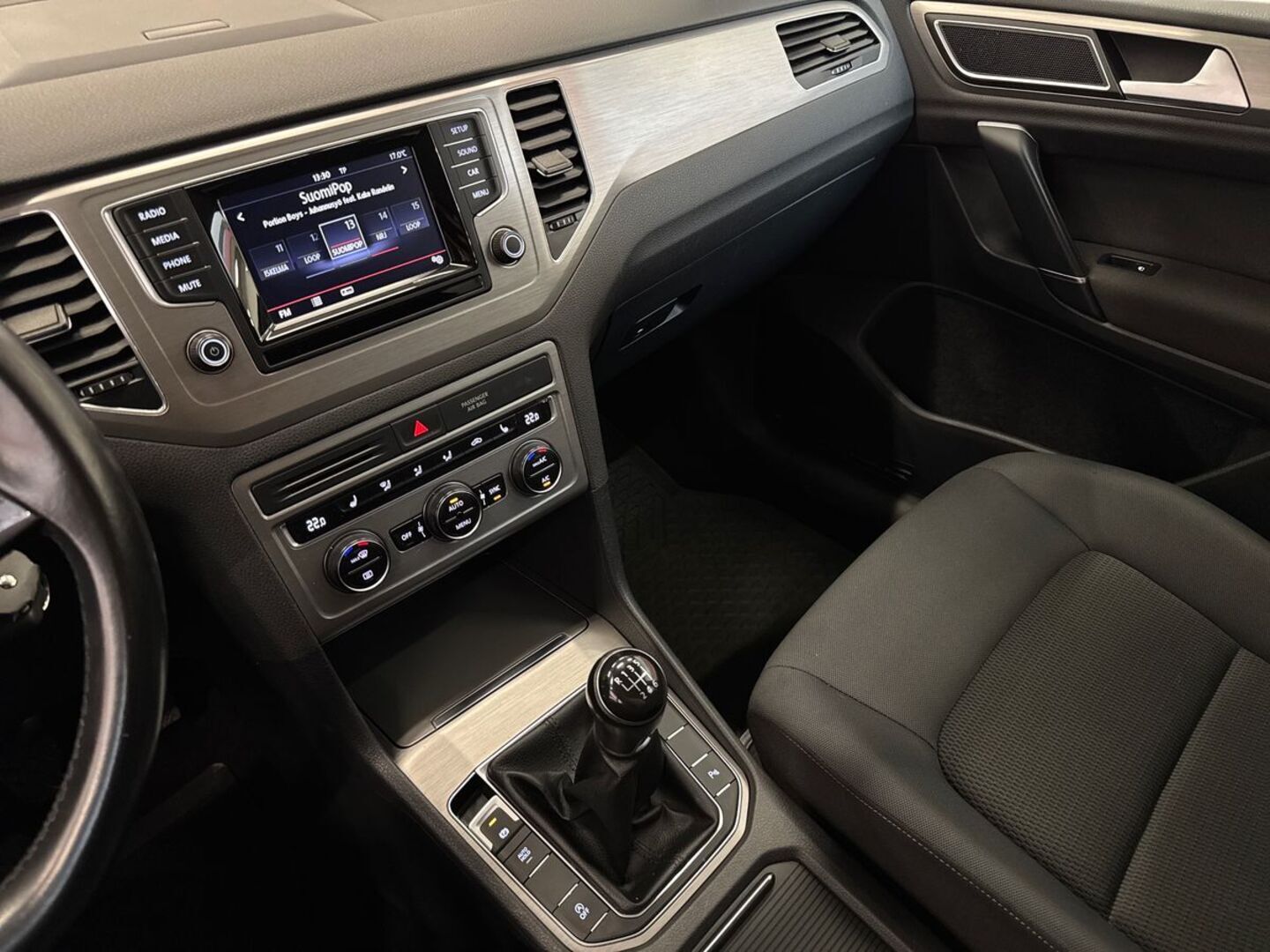 VOLKSWAGEN Golf Sportsvan 2014