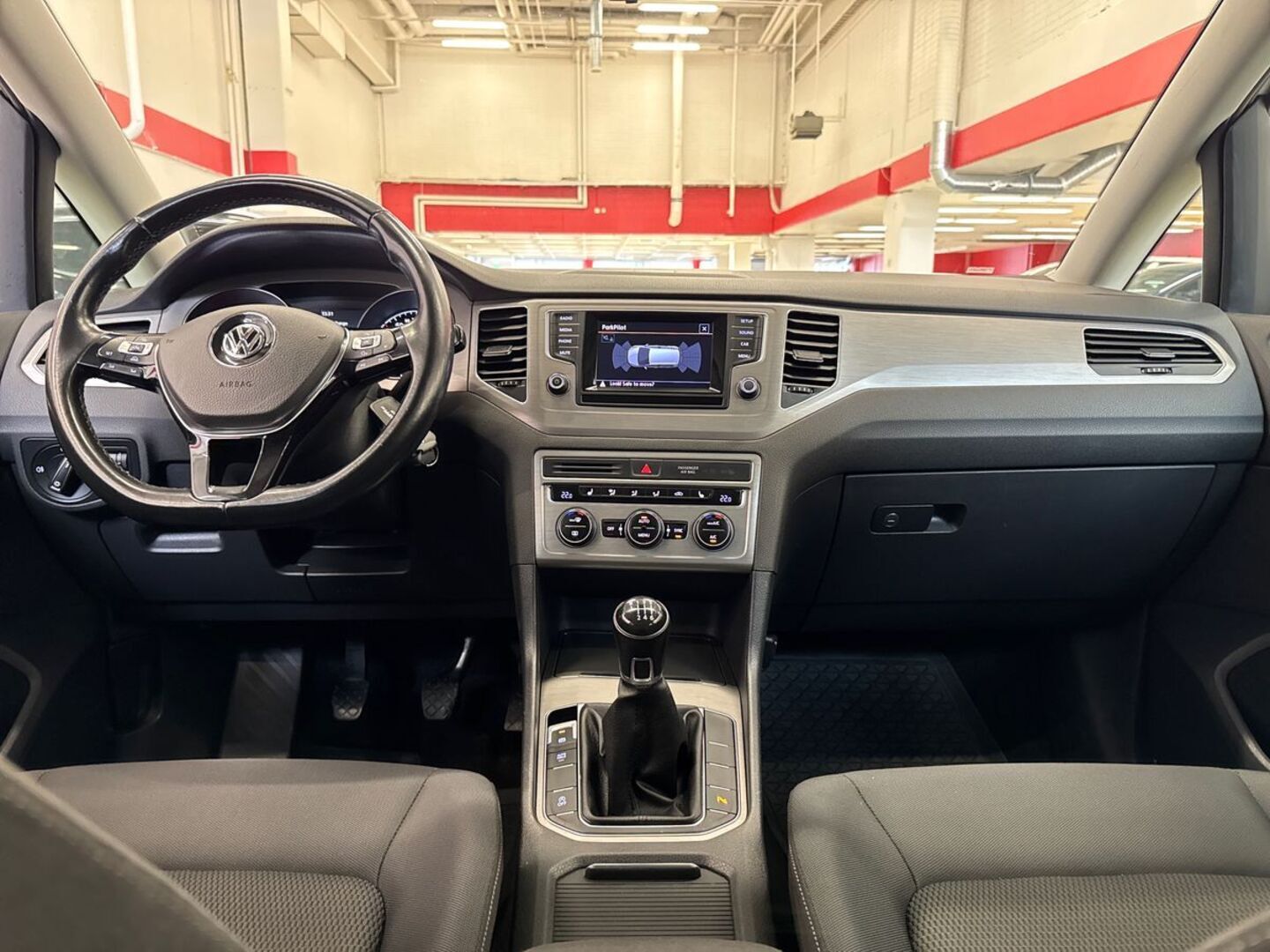 VOLKSWAGEN Golf Sportsvan 2014