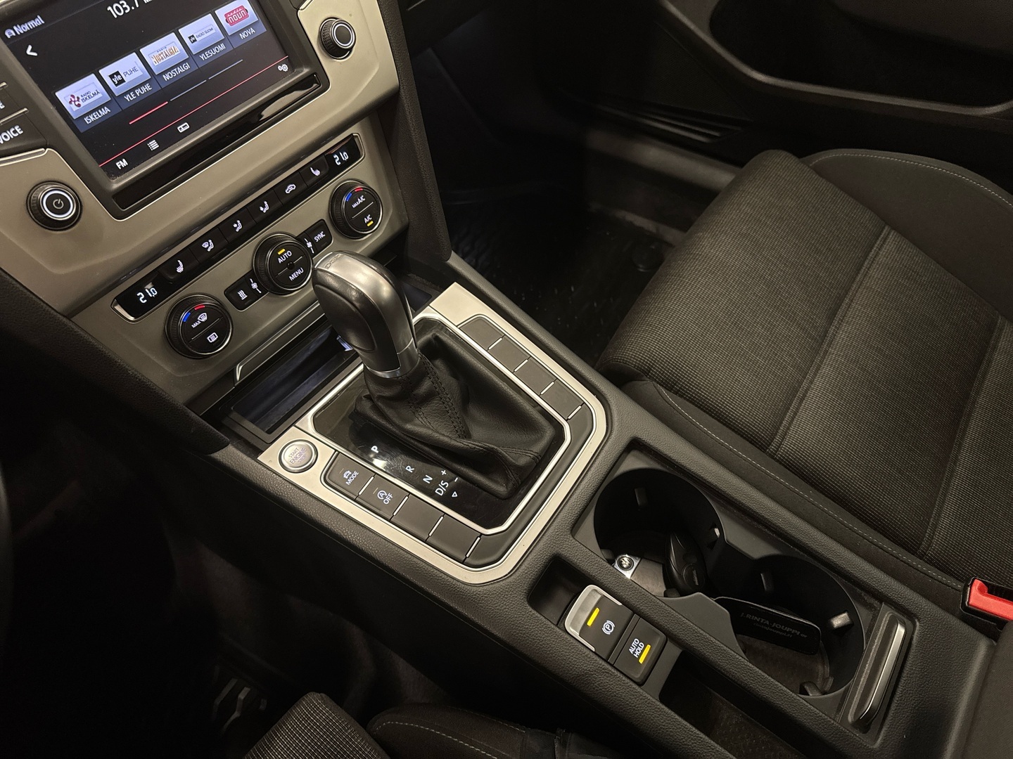 VOLKSWAGEN Passat 2015