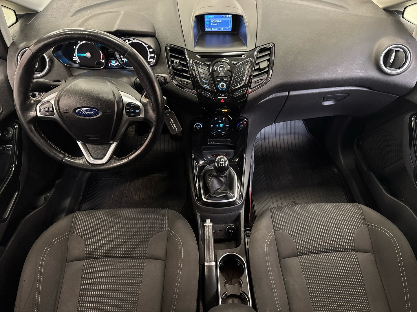 FORD Fiesta 2015
