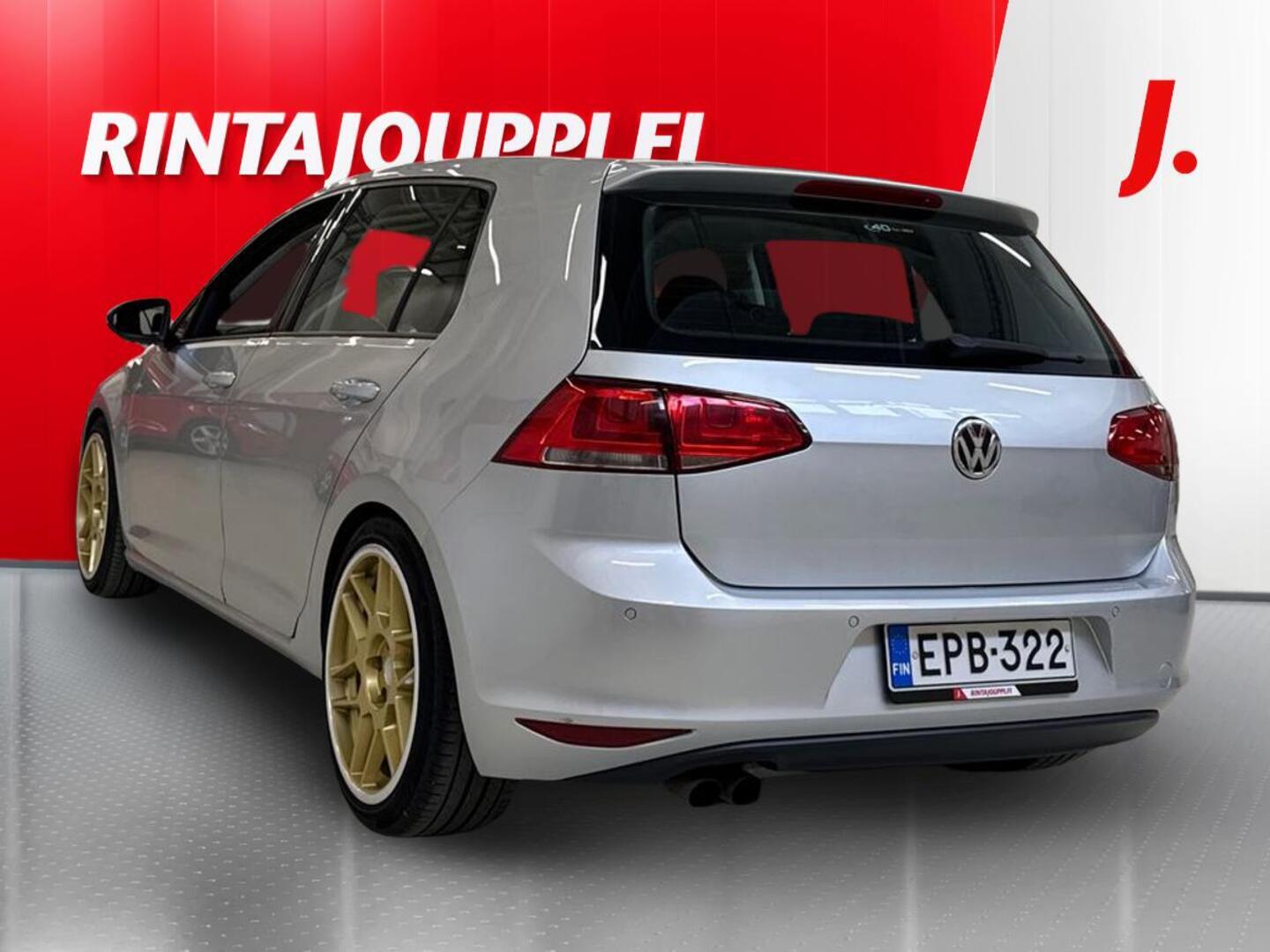VOLKSWAGEN Golf 2014