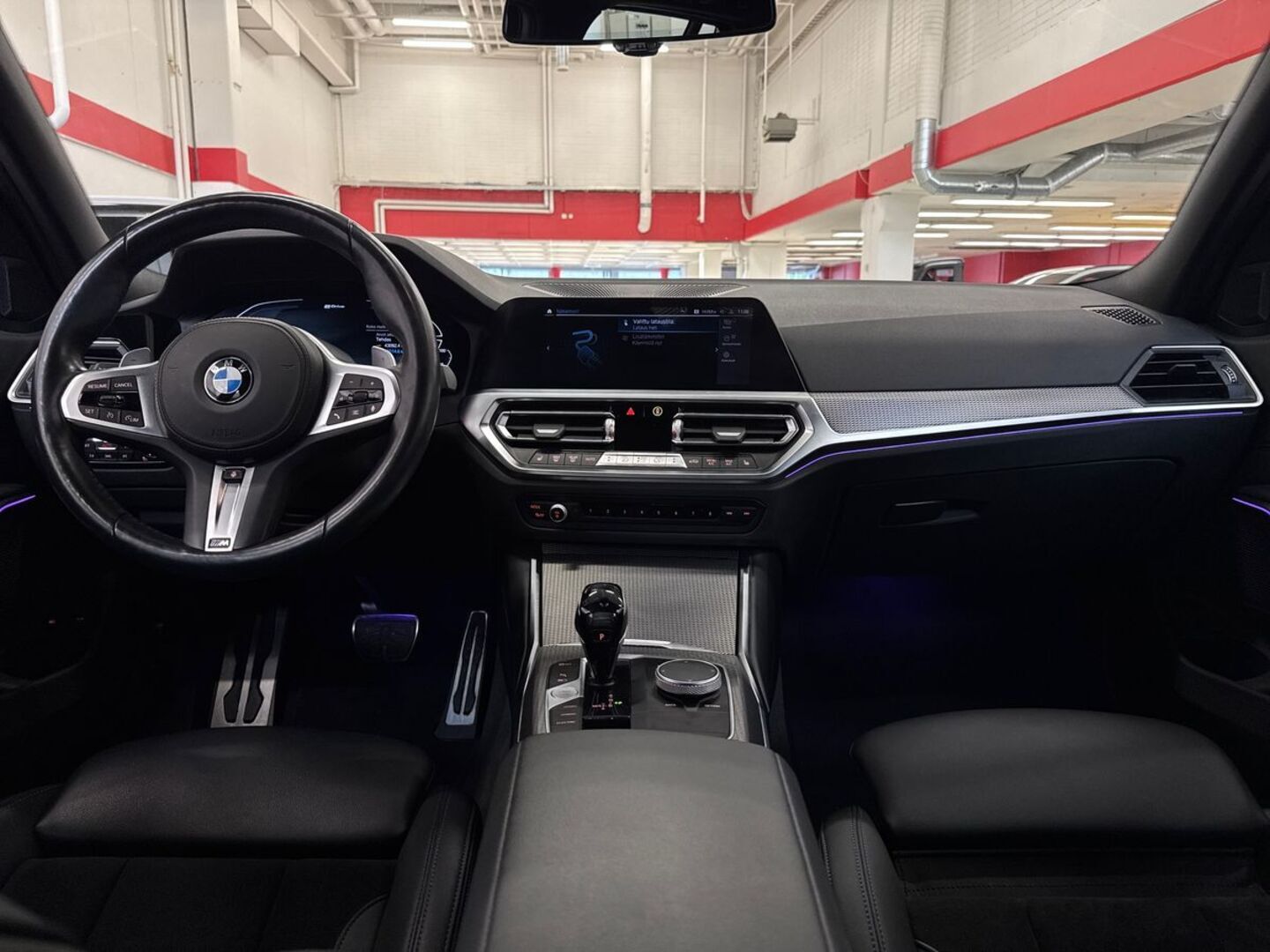 BMW 330 2021