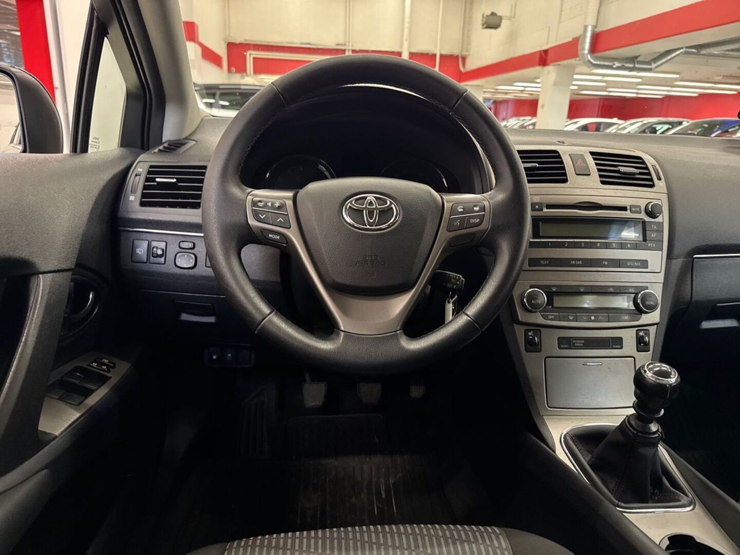 TOYOTA Avensis 19