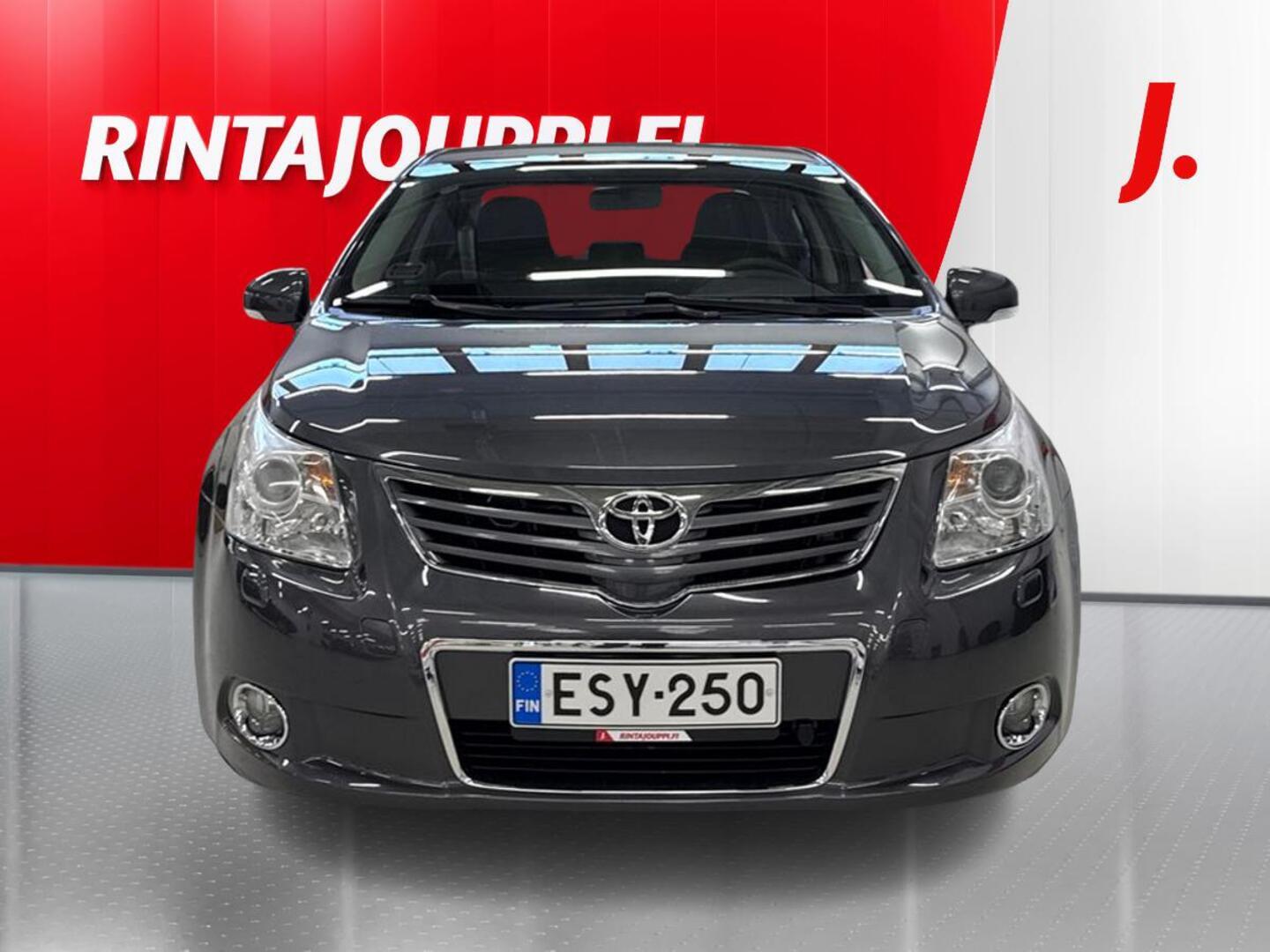 TOYOTA Avensis 3