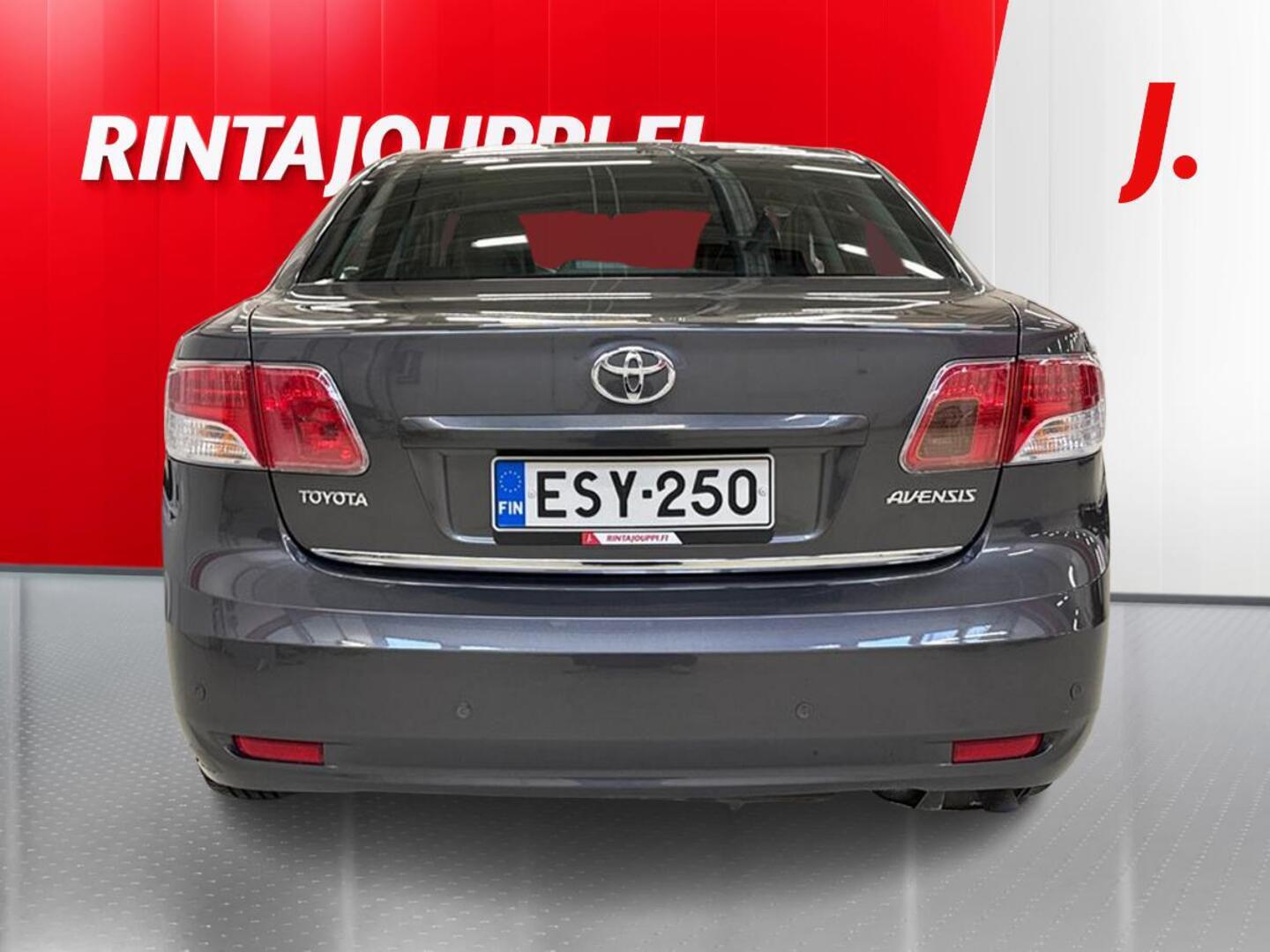 TOYOTA Avensis 5