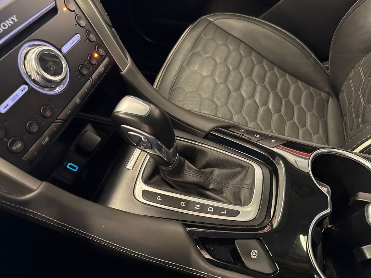 FORD Mondeo 2019