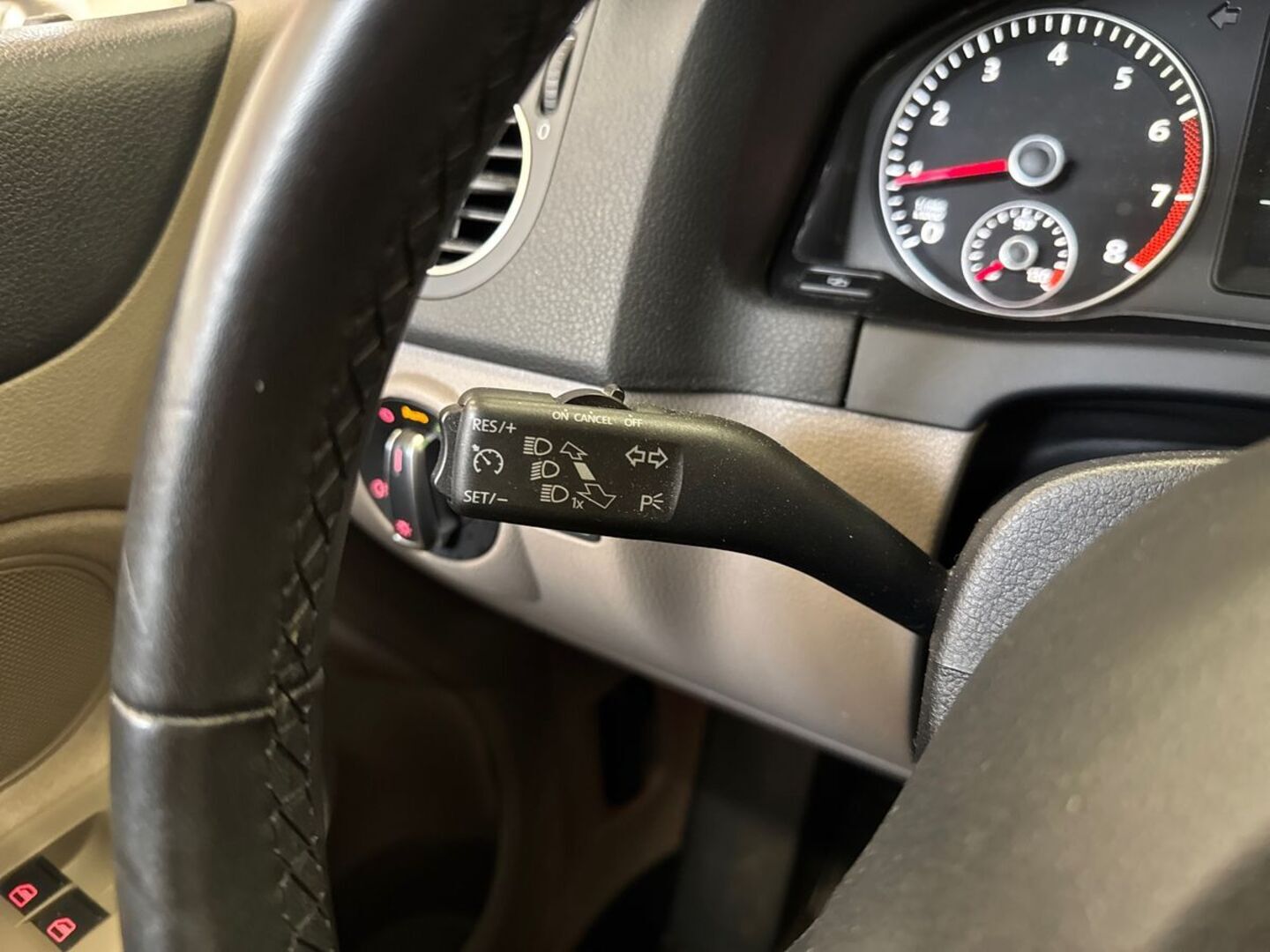 VOLKSWAGEN Golf Plus 2011