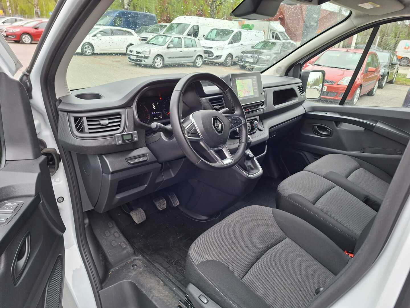 RENAULT Trafic 2024
