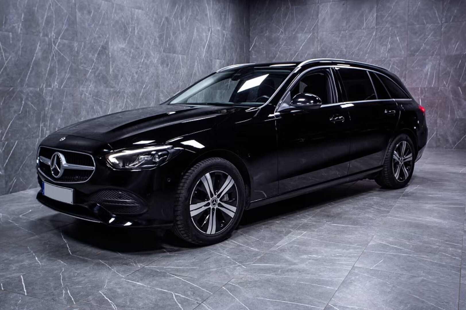 MERCEDES-BENZ C 2023