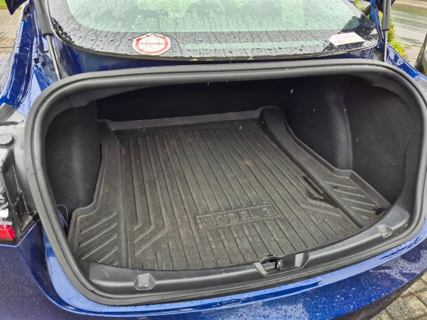 TESLA Model 3 2020